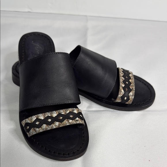Free People Black Sandals with Gold Chain - Picture 1 of 7